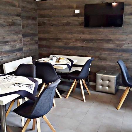 A Casa Di V-Ale Hotel Treviso Bagian luar foto