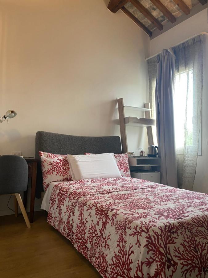 A Casa Di V-Ale Hotel Treviso Bagian luar foto