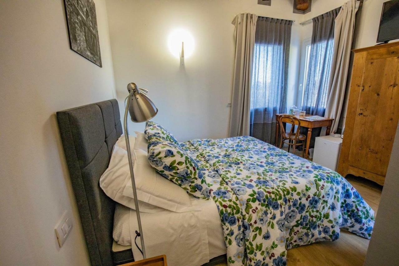 A Casa Di V-Ale Hotel Treviso Bagian luar foto